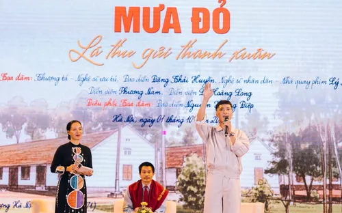 Mưa đỏ - Lá thư gửi thanh xuân