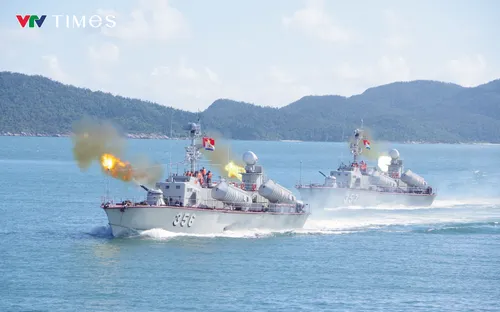 Vùng 1 Hải quân: 100% đạt khá, giỏi kiểm tra bắn đạn thật trên biển năm 2025