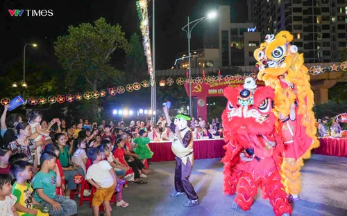 Lan tỏa yêu thương trong Đêm hội Trăng rằm 2025