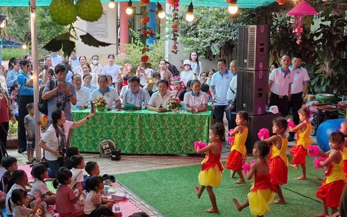 Đêm Trung thu ấm áp nơi miền núi Khánh Hòa