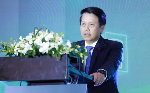 Phó Thống đốc: Không thể để "mua vé tàu hết 15.000 đồng mà phí xử lý giao dịch mất 1.000 đồng"