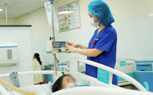 May mắn thoát chết sau khi rơi xuống ao giữa đêm mưa bão ở Phú Thọ