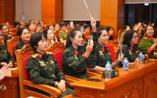 Kết nối sức mạnh phụ nữ Công an nhân dân, nghệ sĩ cộng đồng, lan tỏa yêu thương và bình yên cuộc sống