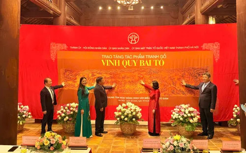 Văn Miếu - Quốc Tử Giám đón bức tranh gỗ kỷ lục “Vinh quy bái tổ”