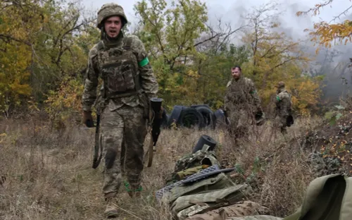 Nga tấn công lưới điện Ukraine, Moscow lo ngại tên lửa Tomahawk của Mỹ