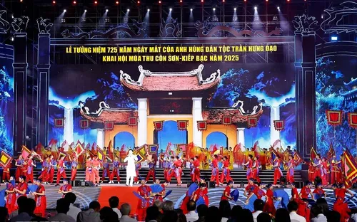 Chủ tịch Quốc hội Trần Thanh Mẫn dự Lễ tưởng niệm 725 năm Ngày mất của Anh hùng dân tộc Trần Hưng Đạo