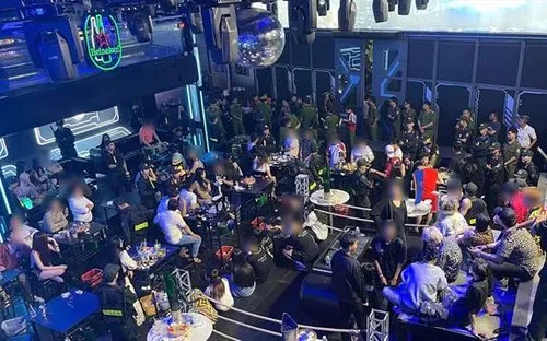 Kiểm tra quán bar, karaoke, phát hiện 16 người dương tính với ma túy