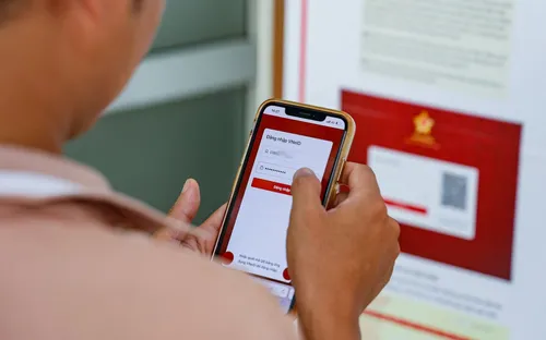 Sắp có chứng nhận điện tử tích hợp trên tem kiểm định và VneID