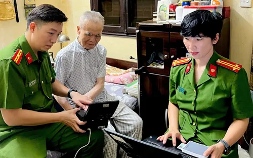 Sau 6 tháng vận hành mô hình mới, Công an Thủ đô thực sự 'Gần dân, sát dân, vì Nhân dân phục vụ'