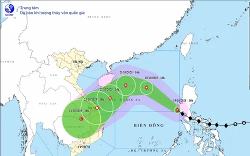 Bão Fengshen đi vào Biển Đông trở thành bão số 12