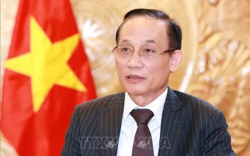 Quyền Bộ trưởng Bộ Ngoại giao Lê Hoài Trung điện đàm với Bộ trưởng Ngoại giao Anh Yvette Cooper