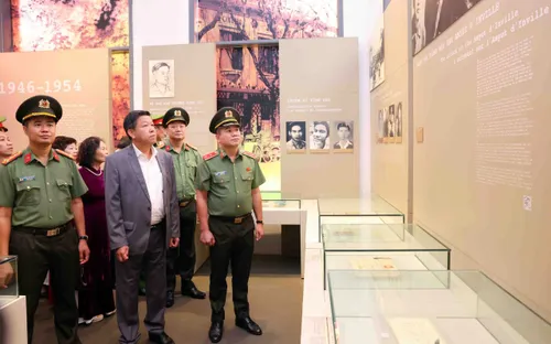 Gần 1.500 hiện vật, tư liệu trưng bày tại Bảo tàng Công an Hà Nội sau khi nâng cấp