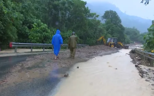 Chưa thể thông tuyến đường Hồ Chí Minh qua Đà Nẵng và Quảng Ngãi