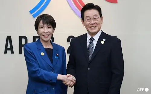 Thủ tướng Nhật Bản và Tổng thống Hàn Quốc mong muốn thúc đẩy quan hệ hai nước “hướng tới tương lai”