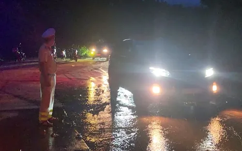 Thông tuyến đường Hồ Chí Minh qua đèo Lò Xo