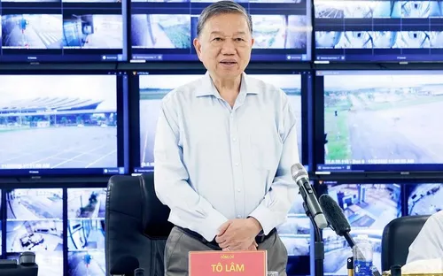 Phát huy tinh thần đoàn kết, chung tay giúp người dân Huế sớm ổn định sau mưa lũ