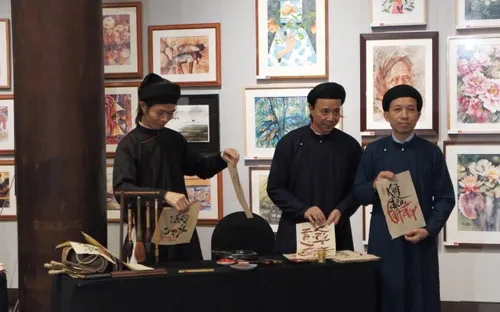 Tọa đàm “Di sản giáo dục và văn hóa Đông - Tây”