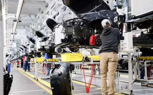 Nga chuyển đổi sử dụng các nhà máy ô tô nước ngoài