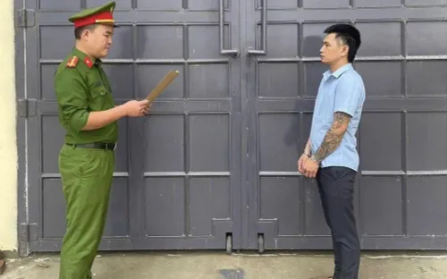 Giữ hộ 18 chỉ vàng khi đưa bạn đi cấp cứu rồi về quê không trả