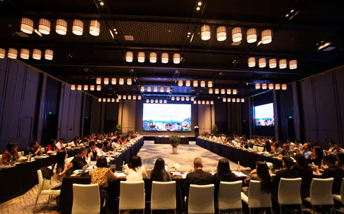 Định hướng phát triển sản phẩm du lịch đêm mang dấu ấn văn hóa Việt