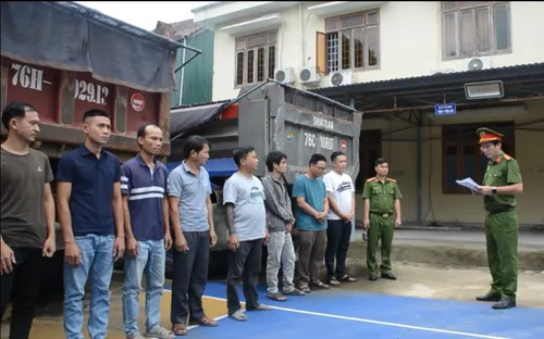 Đường dây khai thác cát trái phép ở Quảng Ngãi