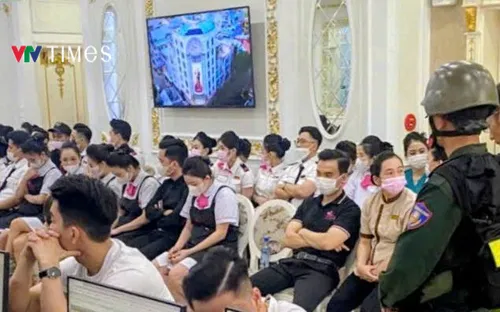 Lực lượng Công an xuất hiện trước thẩm mỹ viện Mailisa