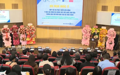 Phát triển y học gia đình và chăm sóc sức khỏe ban đầu