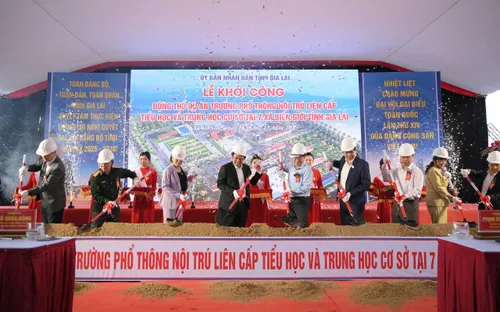 Phó Thủ tướng Hồ Quốc Dũng dự lễ khởi công trường học vùng biên giới Gia Lai