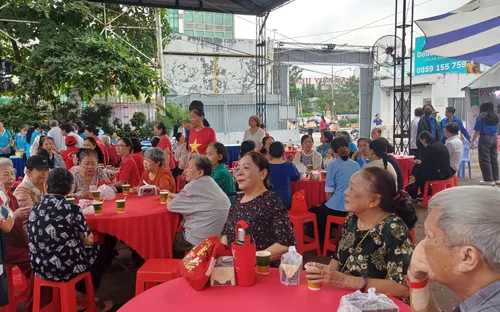 Vườn dưỡng lão - mô hình hay về chăm sóc sức khỏe người già ở TP Hồ Chí Minh