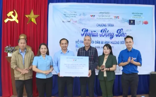 Quỹ "Tấm lòng Việt" hỗ trợ khắc phục thiệt hại sau bão