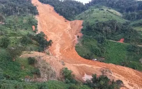 Sạt trượt núi trên diện rộng - Tìm giải pháp để ứng phó lâu dài