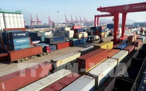 EU tìm cách cân bằng thương mại với Mỹ và Trung Quốc