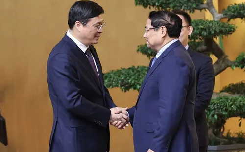 Thủ tướng đề nghị đẩy nhanh kết nối hạ tầng giao thông giữa Việt Nam và Quảng Tây (Trung Quốc)