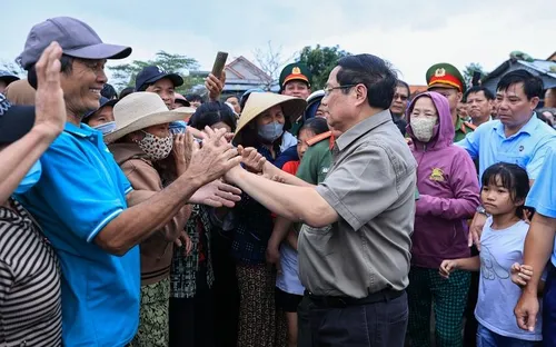 Thủ tướng: Triển khai "chiến dịch Quang Trung" thần tốc dựng lại nhà cho đồng bào bị thiên tai