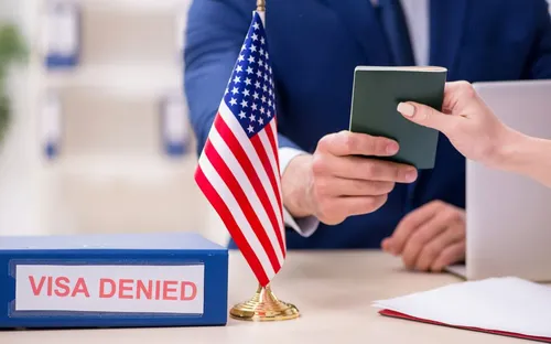 Mỹ ngừng cấp thị thực cho tất cả công dân Afghanistan