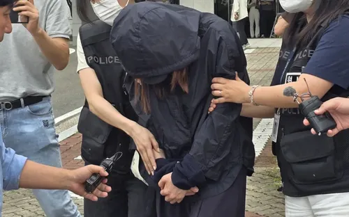 Phụ huynh ở Hàn Quốc 10 lần đột nhập trường đánh cắp đề thi cho con