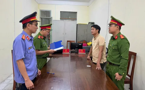 Đà Nẵng: Bắt tạm giam đối tượng khai thác khoáng sản trái phép