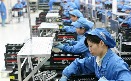 Vì sao tăng trưởng năm 2025, Việt Nam được đánh giá sáng nhất khu vực