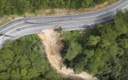 Lâm Đồng: Đèo Prenn mở lưu thông tạm từ ngày 5-7/12,  hạn chế xe tải do nguy cơ sạt lở