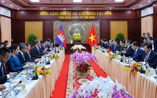 Việt Nam - Campuchia phấn đấu đưa kim ngạch thương mại sớm đạt 20 tỷ USD