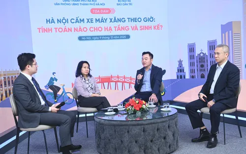 Hà Nội tăng tốc chuẩn bị trạm sạc, bãi đỗ xe để triển khai vùng phát thải thấp từ 1/7/2026