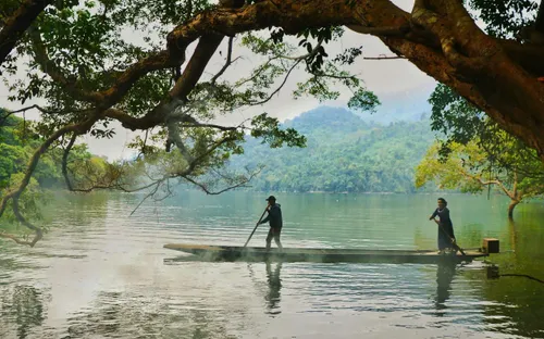 Ba Bể đang dần trở thành tâm điểm du lịch sinh thái miền Bắc