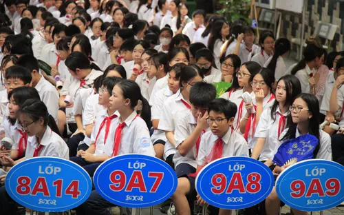 Từ 2026, bỏ bằng tốt nghiệp THCS