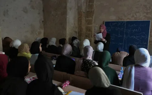 Israel cấm học sinh tiểu học sử dụng điện thoại di động