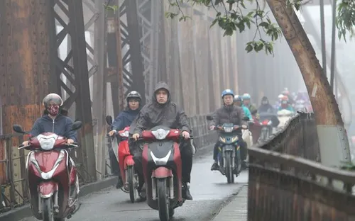 Thời tiết đêm 12/12: Nhiều nơi mưa dông, miền Bắc mưa rét