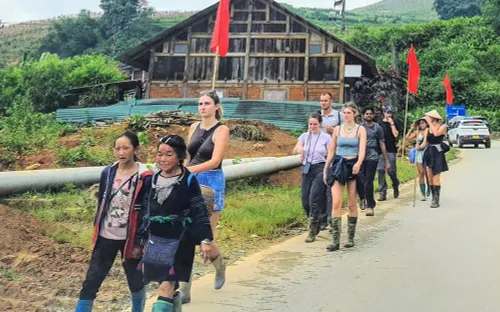 Homestay cộng đồng: Nền tảng kinh tế để giữ lửa văn hóa bản địa