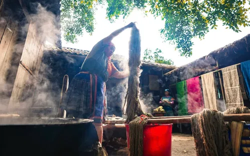 Lùng Tám – Tuyên Quang: Bản giao hưởng của đá và sắc màu dệt thổ cẩm