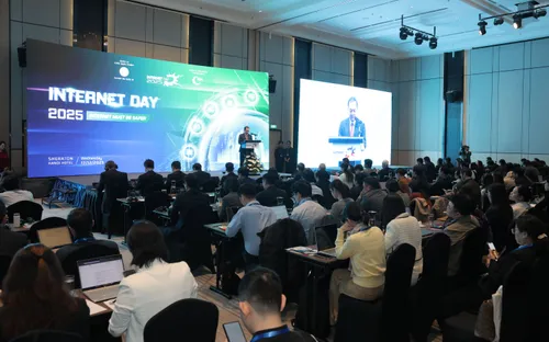 Trung bình người Việt dành khoảng 7 tiếng mỗi ngày trên mạng