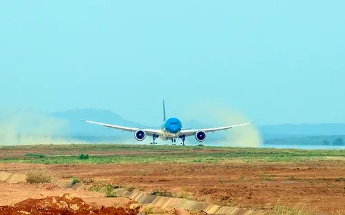 Sớm đầu tư đường sắt tốc độ cao kết nối Cảng hàng không Quốc tế Long Thành