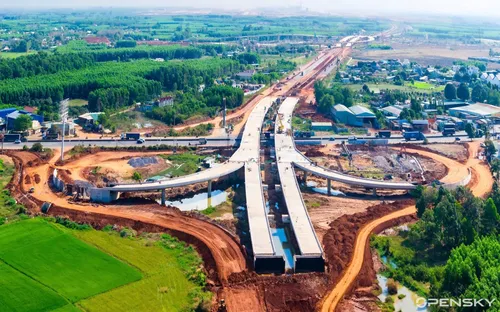 Nước rút thông xe hai tuyến đường kết nối sân bay Long Thành